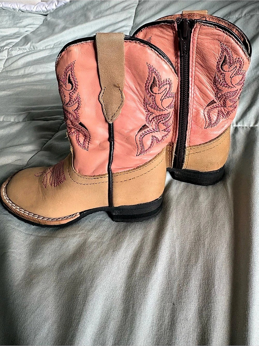 Embroidered Western Boots in Pink & Tan 
Like New
